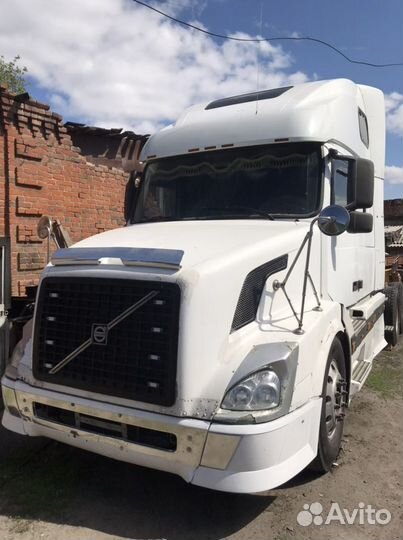 Volvo VNL 670, 2003