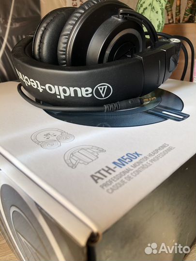 Наушники Audio-Technica ATH-M50x