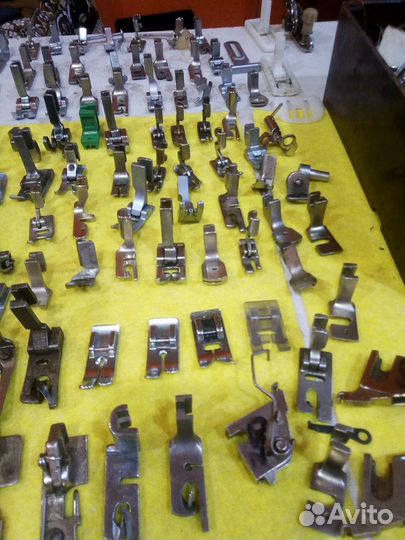 Лапки прижимных для швейных машин асортии