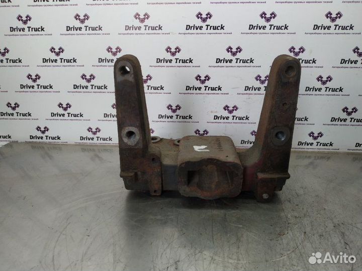 Кронштейн буксировочный правый Daf Cf 85.430