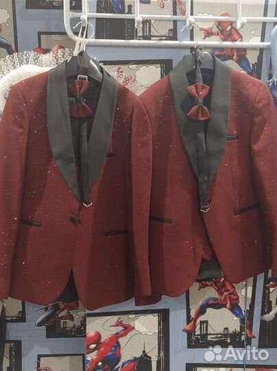 Элигантный костюм на мальчика 128 134