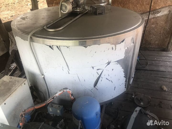 Танк охладитель молока бу