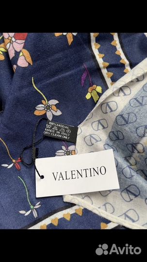Шерстяной двухсторонний платок Valentino