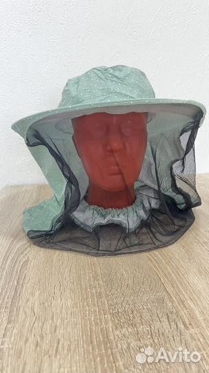 Пчелы с ульями