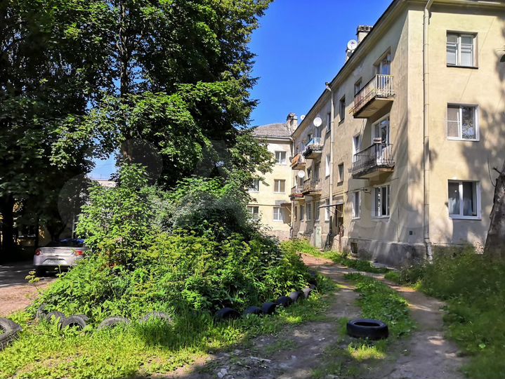 2-к. квартира, 52 м², 3/3 эт.