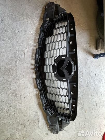 Решотка радиатора mazda cx-5