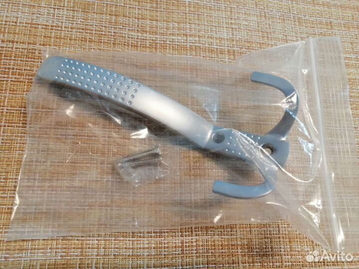 Крючок настенный