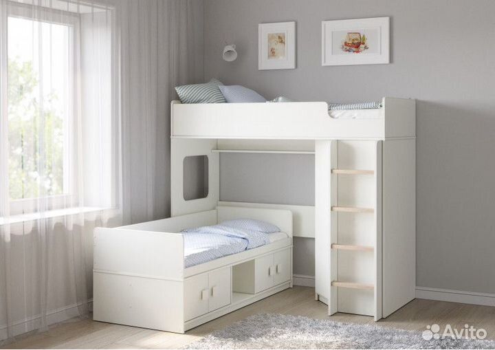 Двухъярусная кровать