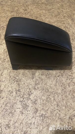 Подлокотник для авто