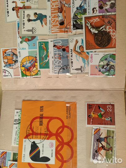 Коллекционный альбом марок