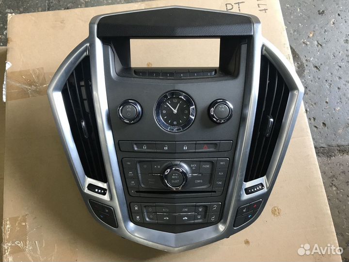 Панель управления аудиосистемой Cadillac SRX II