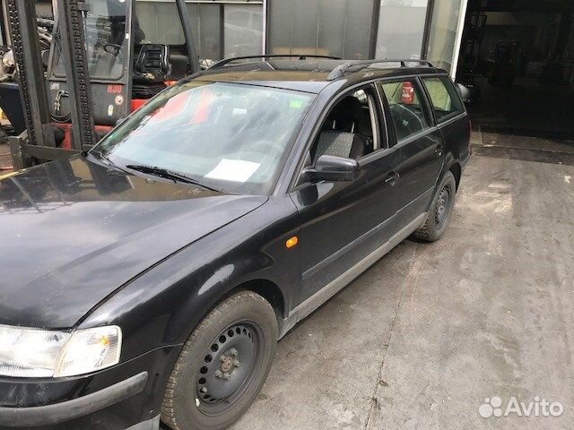 Разбор на запчасти Volkswagen Passat 5