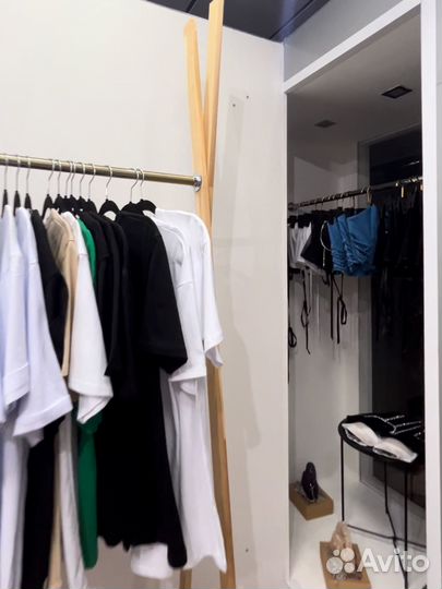 Готовый бизнес, магазин одежды (шоурум)