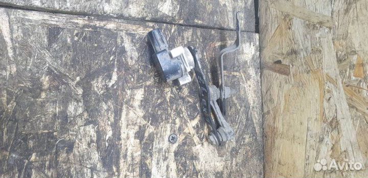 Датчик положения кузова Lexus Is 2 2.5 2008