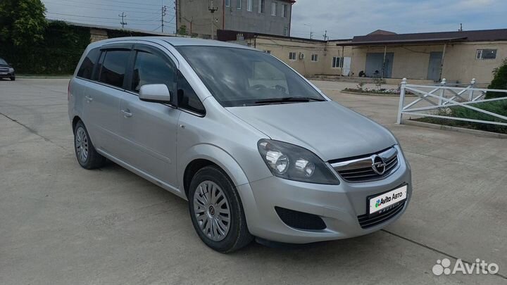 Opel Zafira 1.8 МТ, 2011, 268 000 км