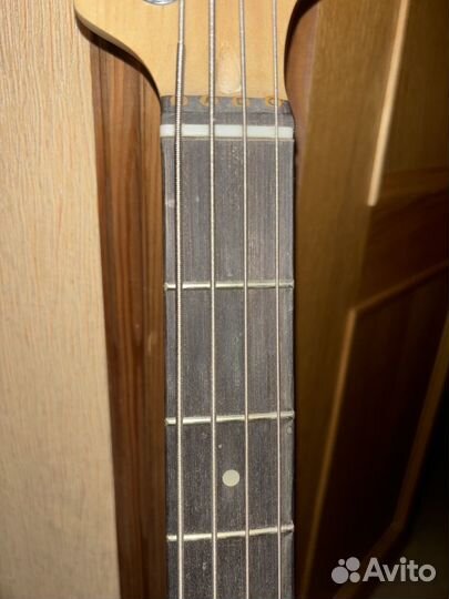 Бас гитара