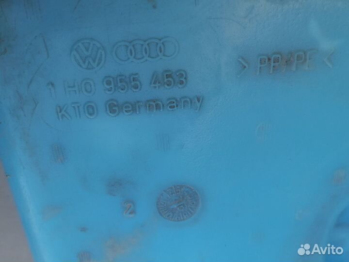 Бачок омывателя Volkswagen Golf 3 1991-1997