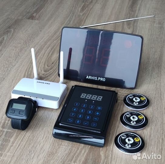 Кнопка вызова официанта комплект с табло и часами