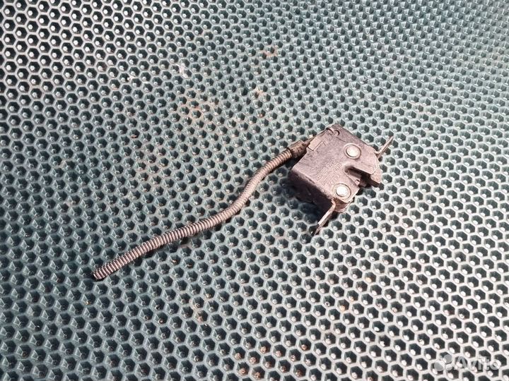 Замок капота Audi A8 D3 рест. (2005 - 2007)