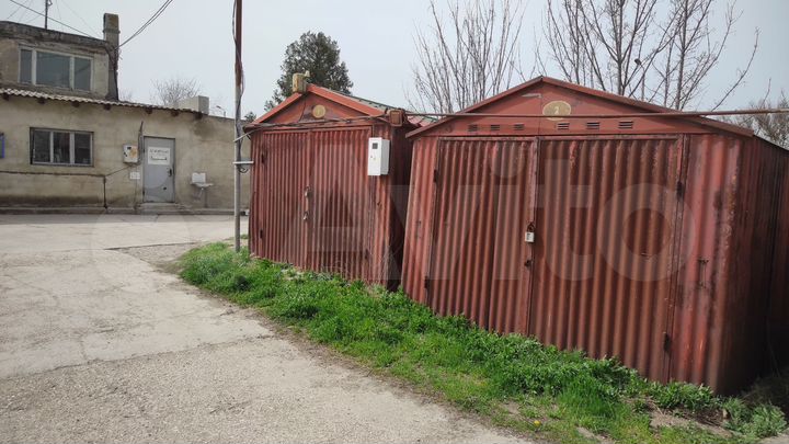 Гараж
