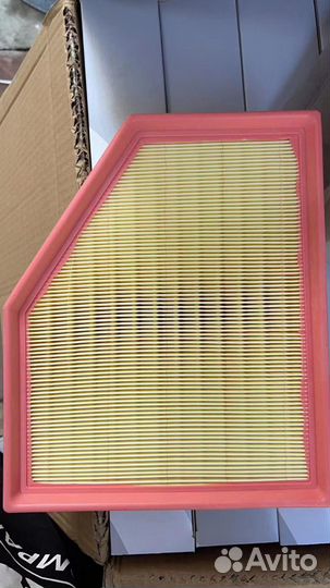 Воздушный фильтр BMW G05 G06 G30 13718577170