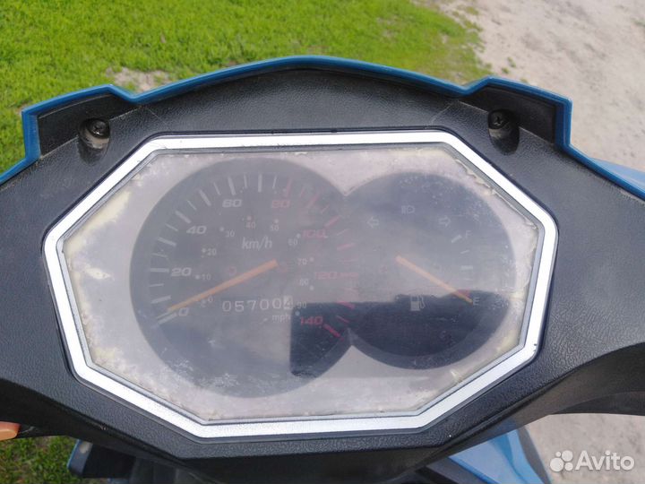 Скутер 150 кубов