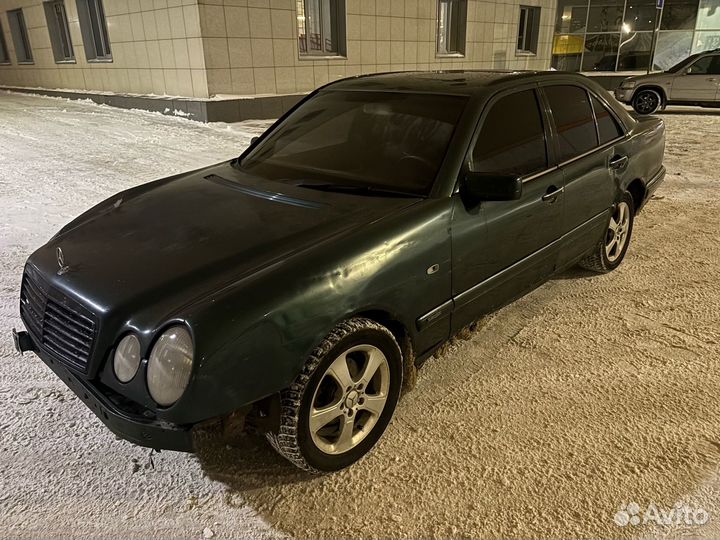 Mercedes-Benz E-класс 2.3 МТ, 1997, 250 000 км