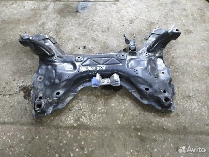 Балка подвески Peugeot 308 2009