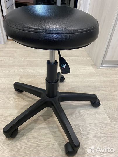 Кушетка-стул мастера-лампа 45-тележка