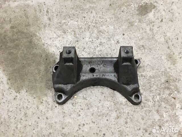 Кронштейн кпп Mercedes W203 (3212)