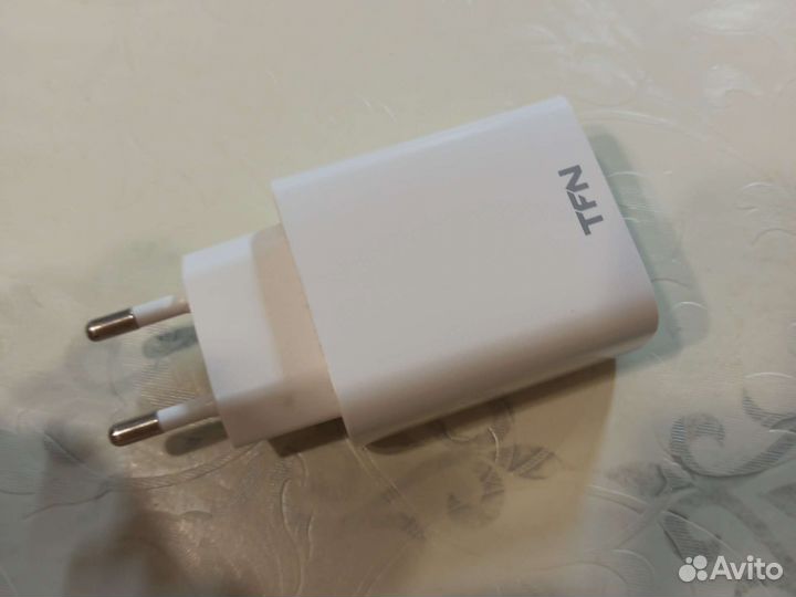 Зарядное устройство