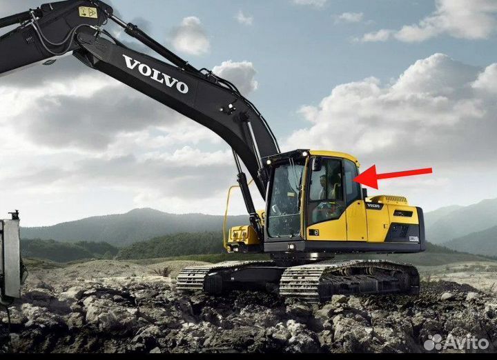 Стекло левое за дверью на экскаватор Volvo EC 220