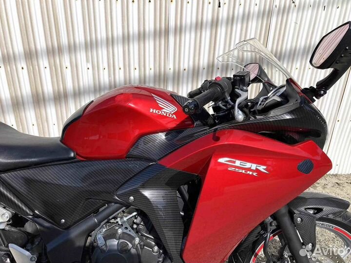 Honda CBR250R