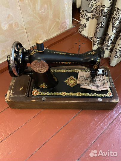 Швейная машинка