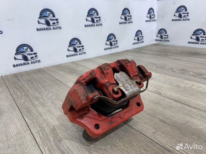 Суппорт тормозной передний правый Bmw 3 E90