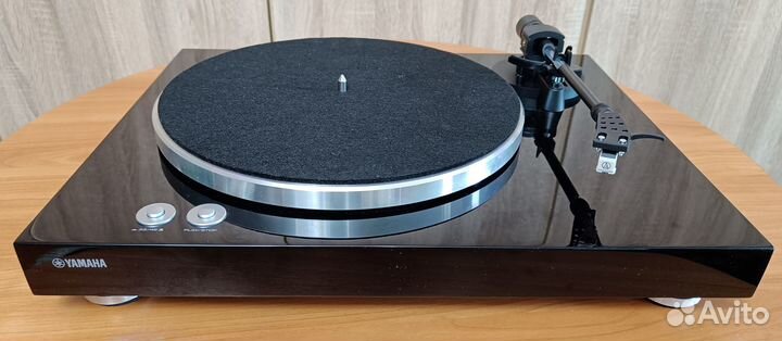 Виниловый проигрыватель yamaha TT-S303 black
