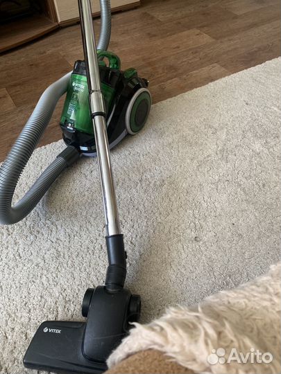 Пылесос Vitek