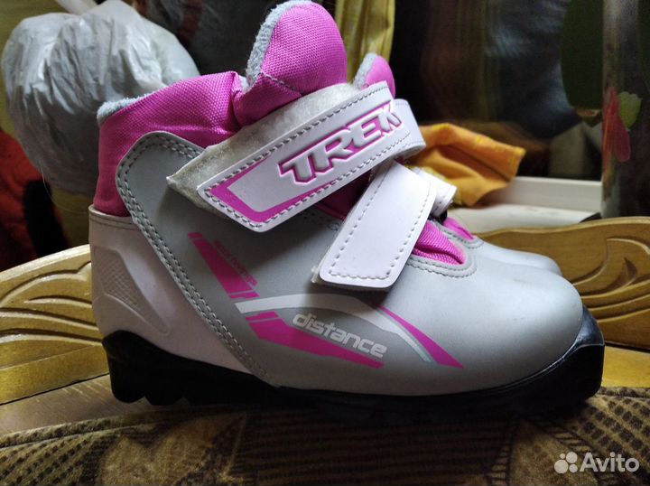 Продам лыжные ботинки 29р