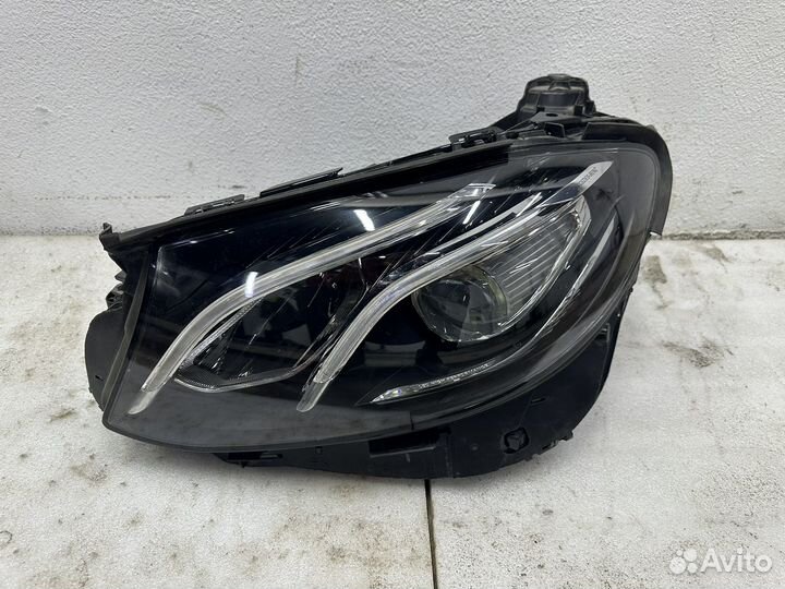 Фара передняя левая Мерседес E W 213 2019г