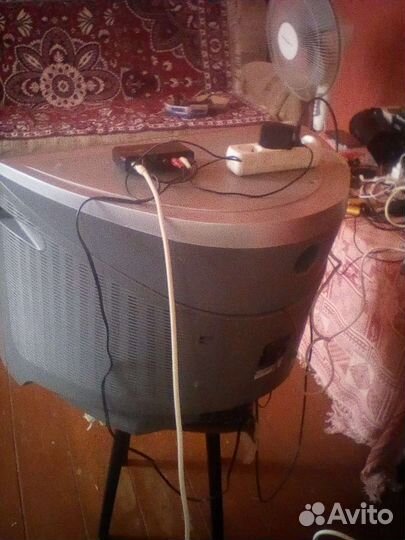 Телевизор