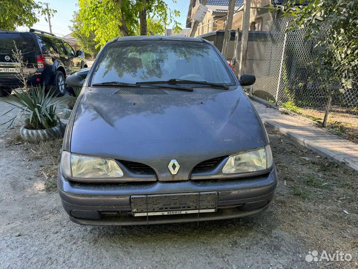 В разборе Renault megane scenic f3r