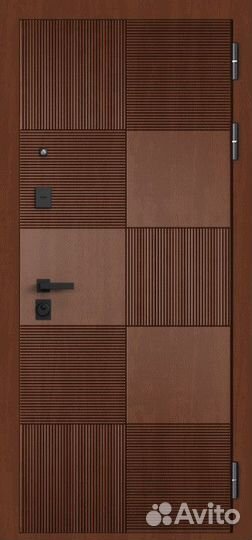 Дверь с зеркалом