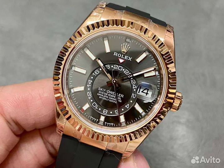 Часы мужские Rolex Sky-Dweller Command