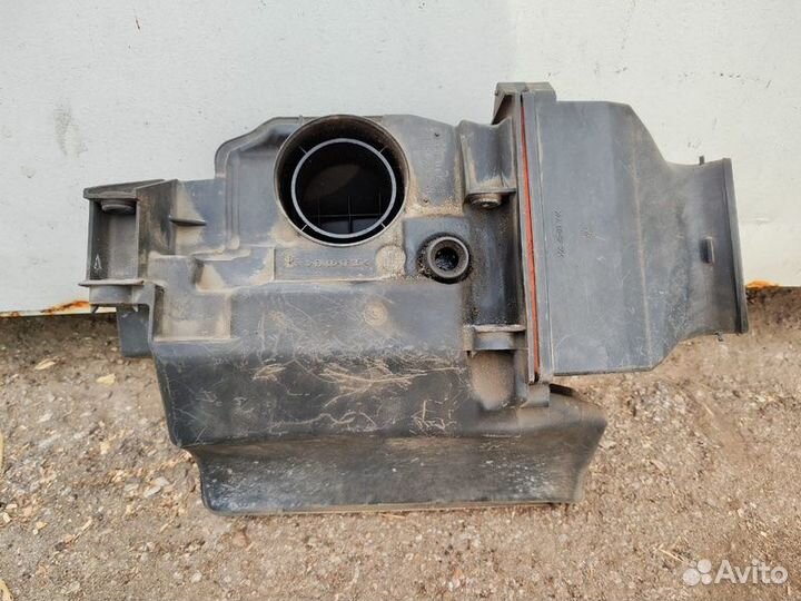 Корпус воздушного фильтра Renault Scenic K4M 2003