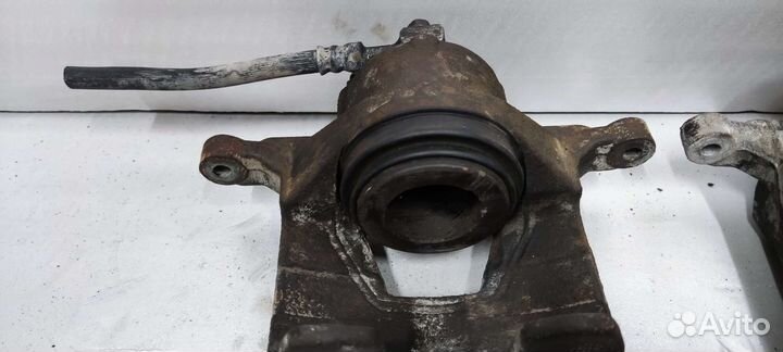 Тормозной суппорт, скоба Шевроле Круз, Опель Астра