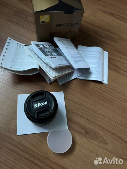 Объектив Nikon 50mm f/1.8 D AF Nikkor, черный