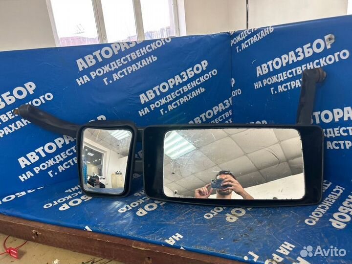 Правое зеркало. Howo Zz3257M3247W