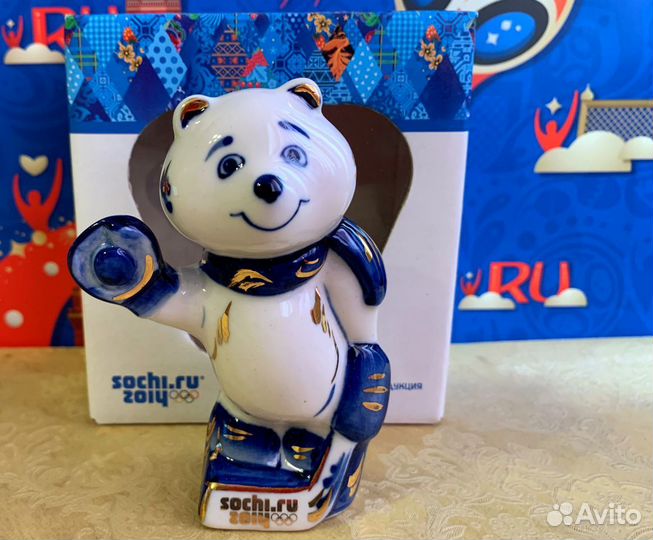 Мишка хоккеист (Гжель золото). Олимпиада Сочи 2014