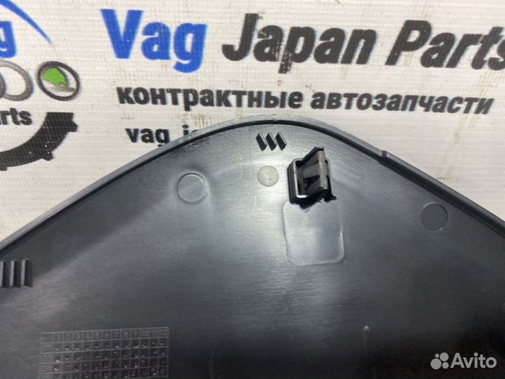 Накладка в салоне передняя левая Volkswagen Tiguan
