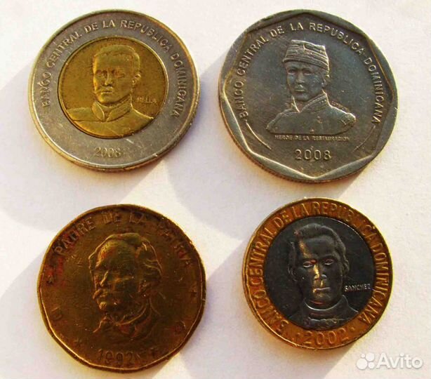 Монеты Доминиканы